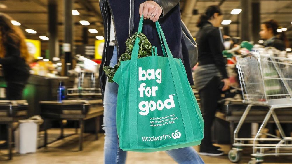 How marketers can learn from the supermarkets "ban the bags" strategy post image