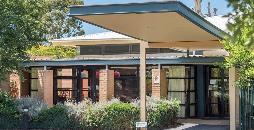 Villa Maria aged care home in Melbourne goes into lockdown after resident’s COVID-19 proves inconclusive – two weeks after visits resume post image