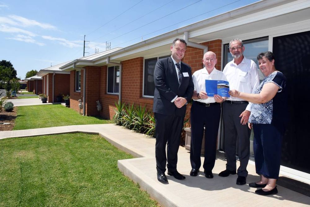 42% more homes for sale in Melbourne than 12 months ago. Apartment approvals down 40% post image