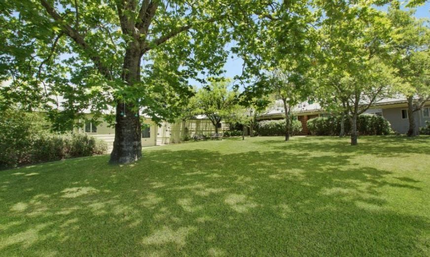 NSW: Catholic Healthcare staff member tests positive for COVID-19 – as provider says staff harassed by media post image