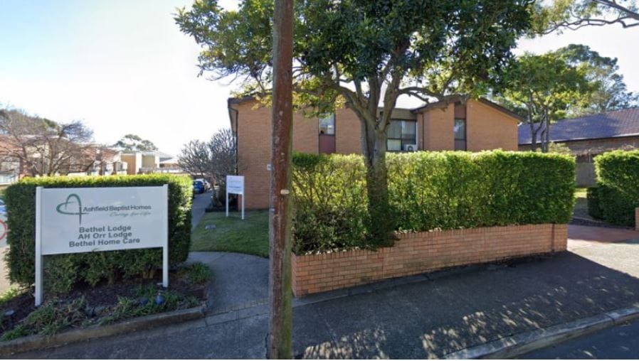 Sydney aged care home forced into lockdown after staff member tests positive for COVID-19 linked to Thai restaurant cluster post image