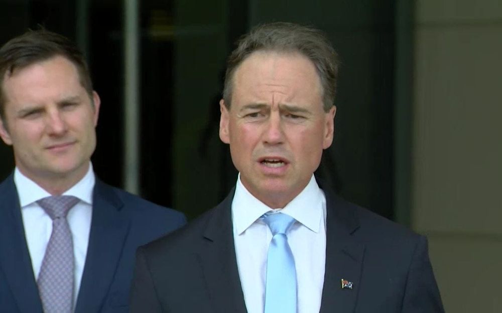 Greg Hunt promises COVID vaccine will be distributed in Australia by March 2021 – but vaccination won’t be mandatory post image