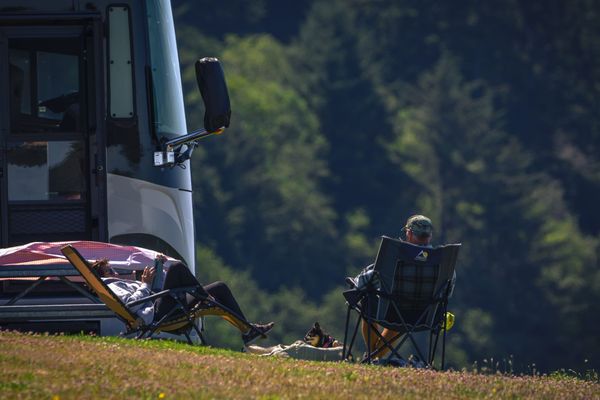 How to Sell an RV You Still Owe Money On: Lien Payoff, Title Transfers, and Escrow