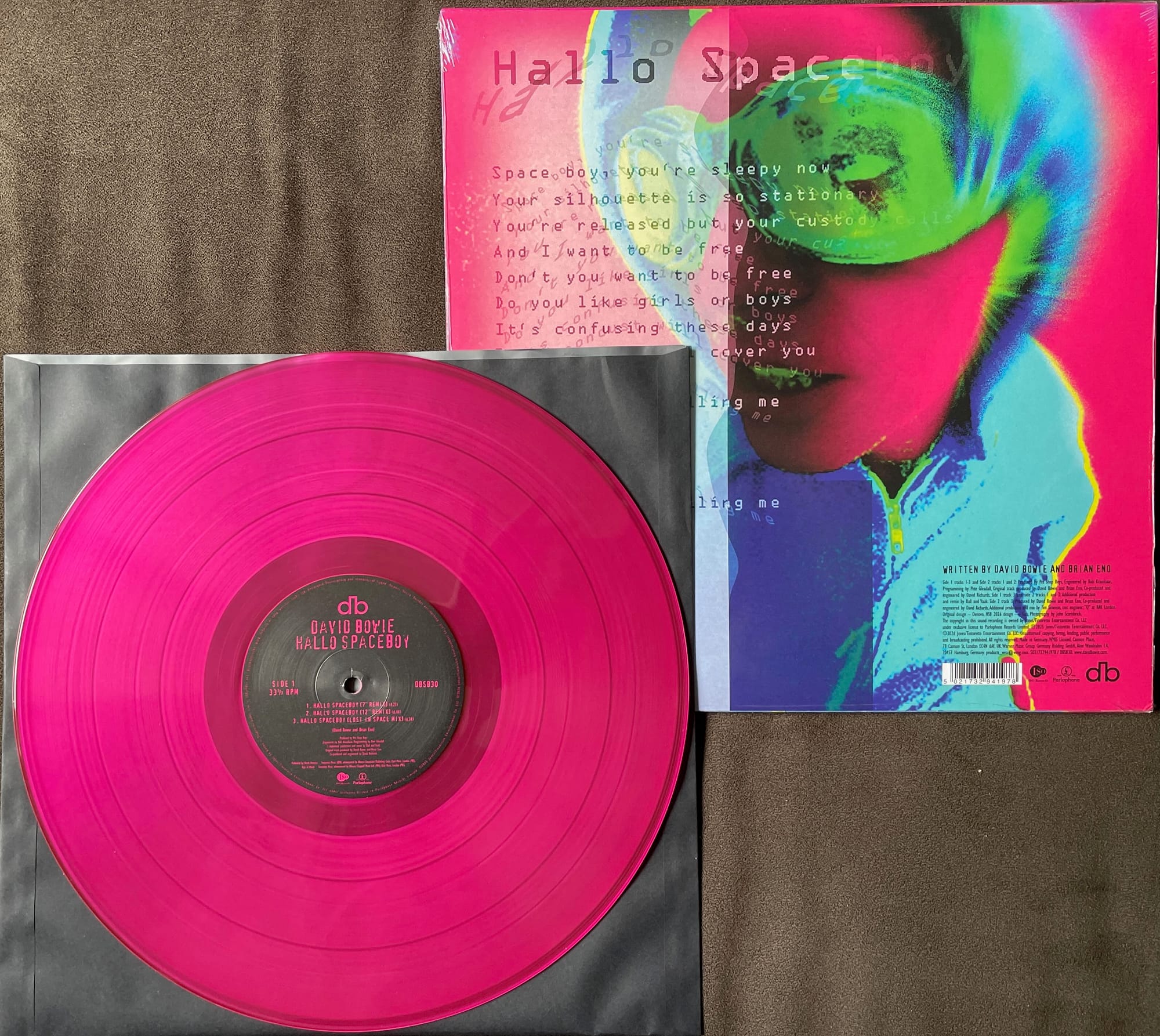 Back cover and disc for David Bowie.