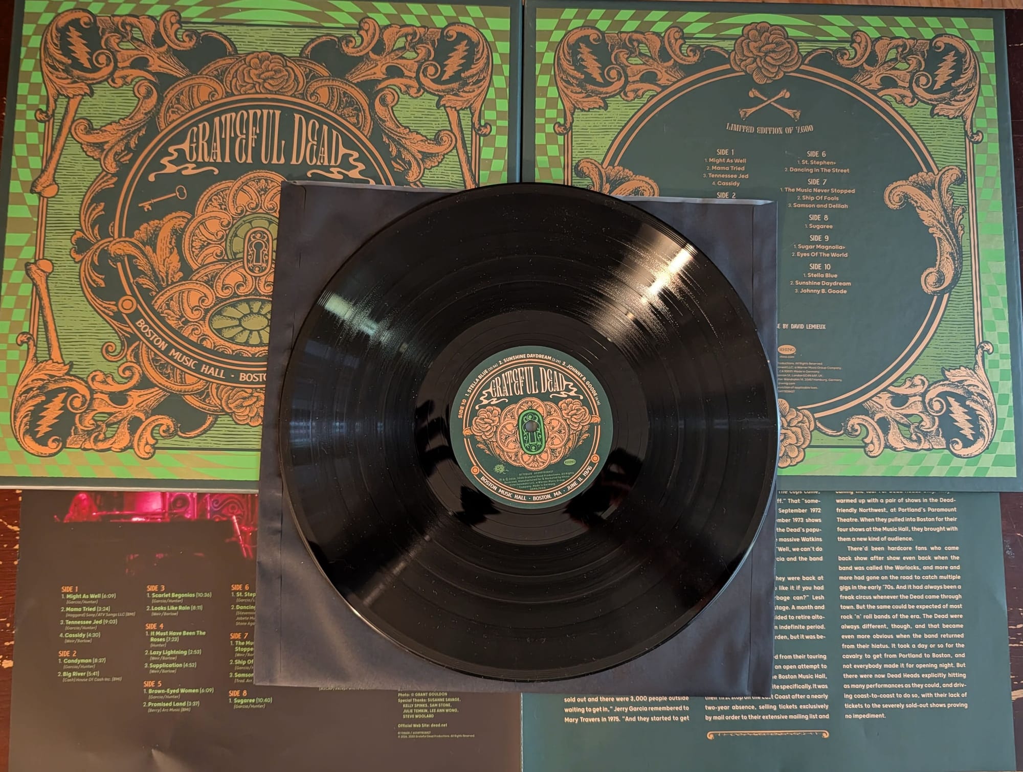 Contents of the Grateful Dead Boston box set.