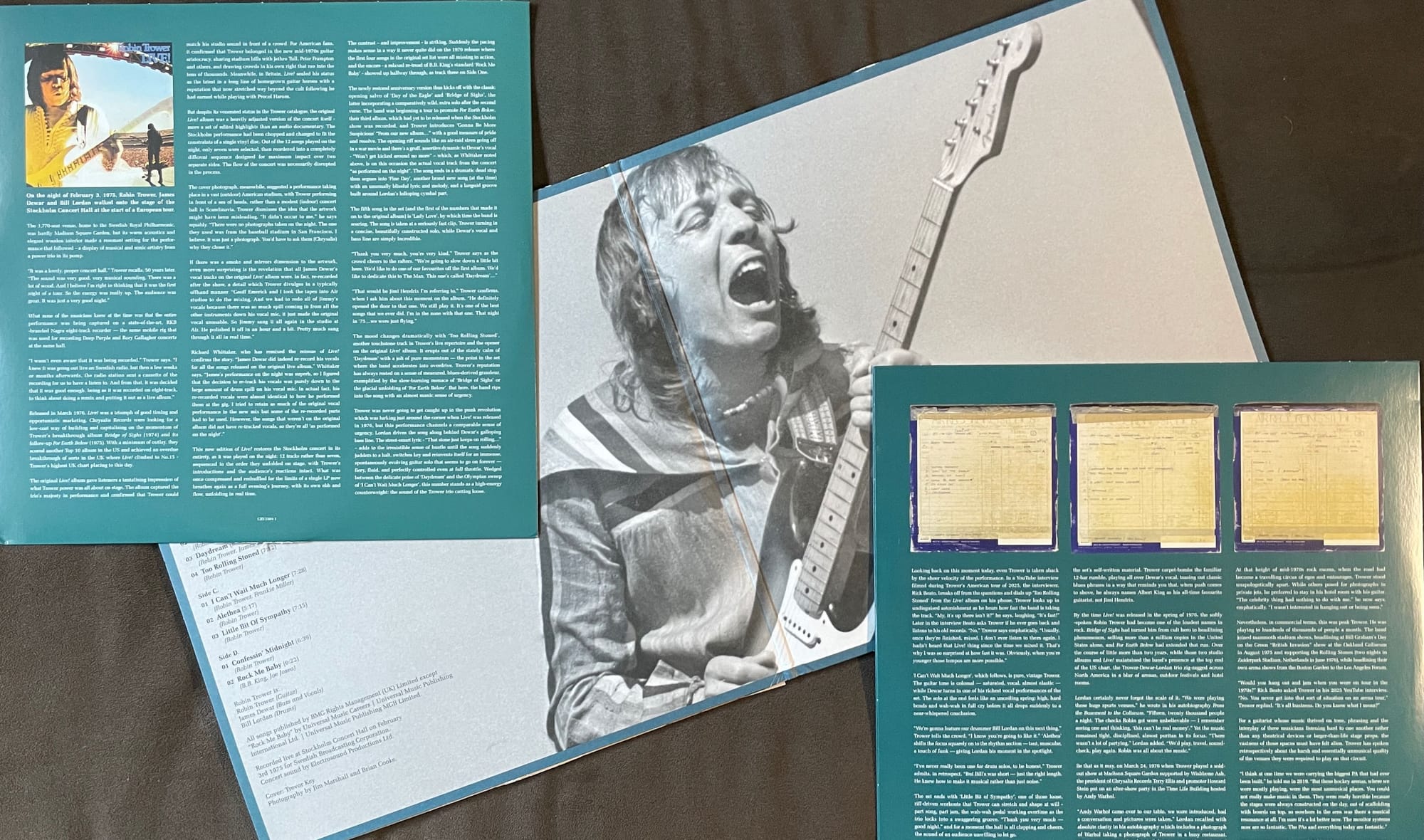 Inner gatefold and sleeves for Robin Trower.