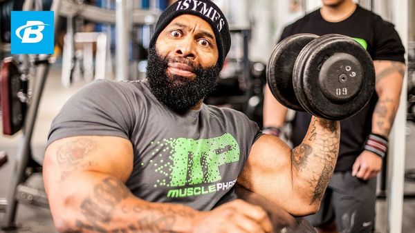 Preacher curls dumbbell
