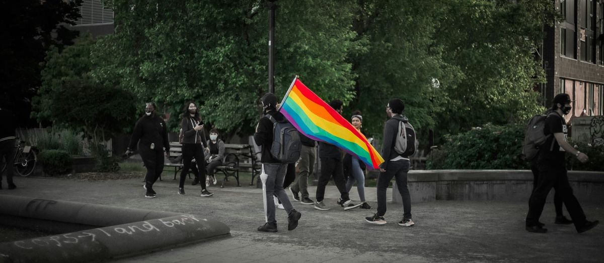 📚 Learning from queer history...