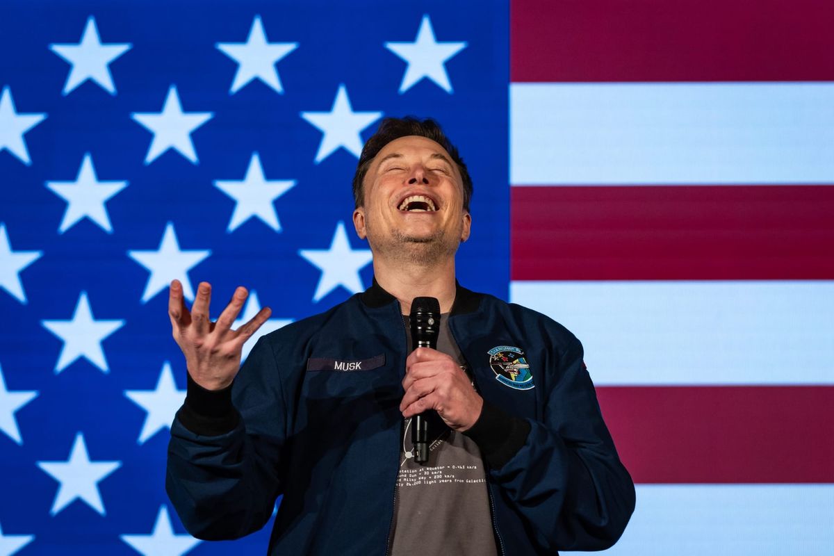 We’re Sorry to Report That Elon Musk Keeps Offering Women His Sperm