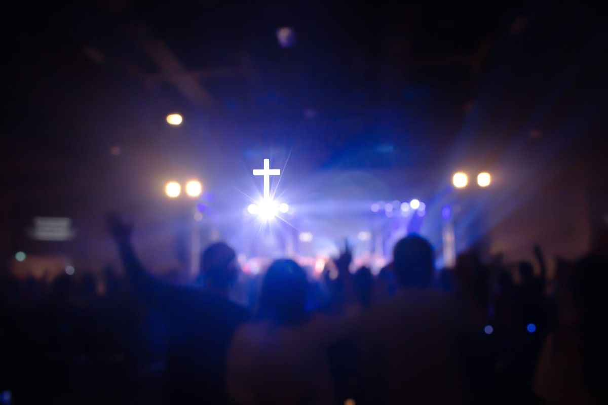 Supporters Say ‘God Has Forgiven’ Ex-Megachurch Pastor Robert Morris, Who Admitted to Sexual Abuse of a 12-Year-Old