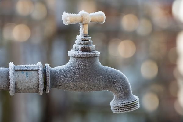 It’s Freezing in Texas This Week. Here’s How to Keep Your Pipes From Bursting.