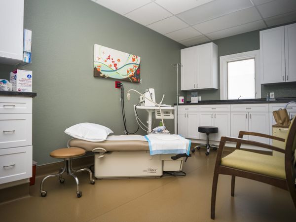 Houston-Area Midwife Arrested After Allegedly Providing Illegal Abortions