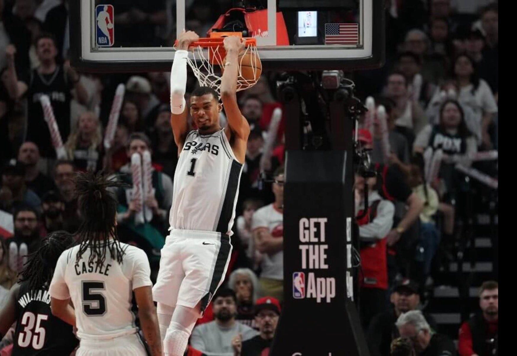 Victor Wembanyama celebrating a play