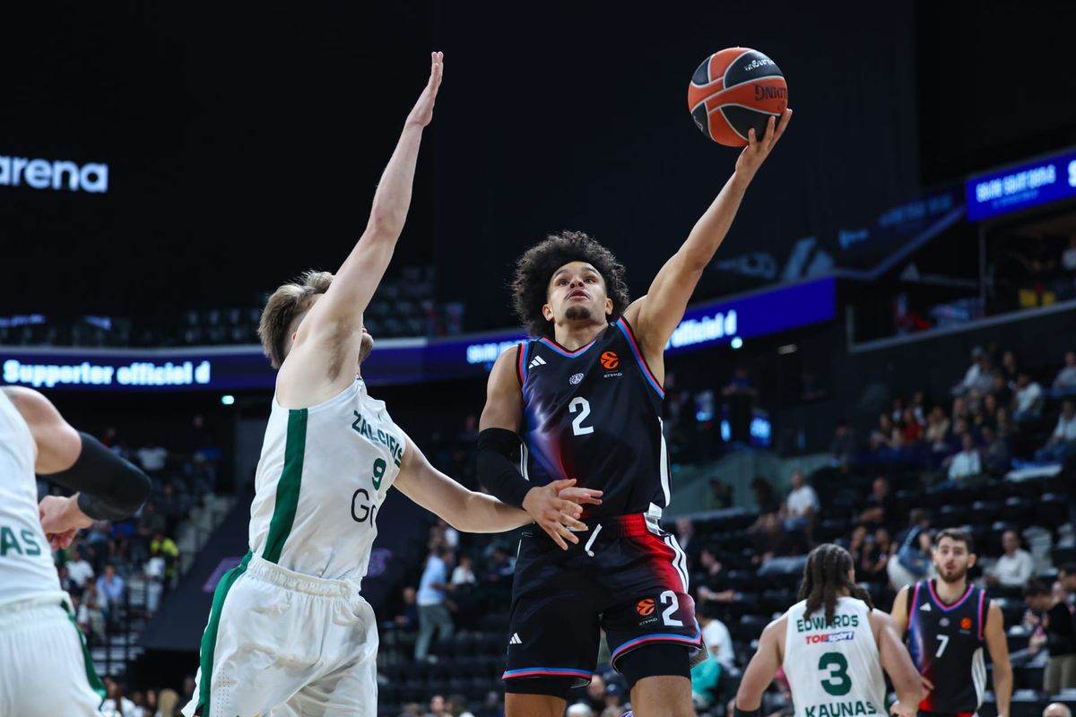 Image accompanying basketeurope.com coverage of Paris Basketball vs Zalgiris Kaunas.