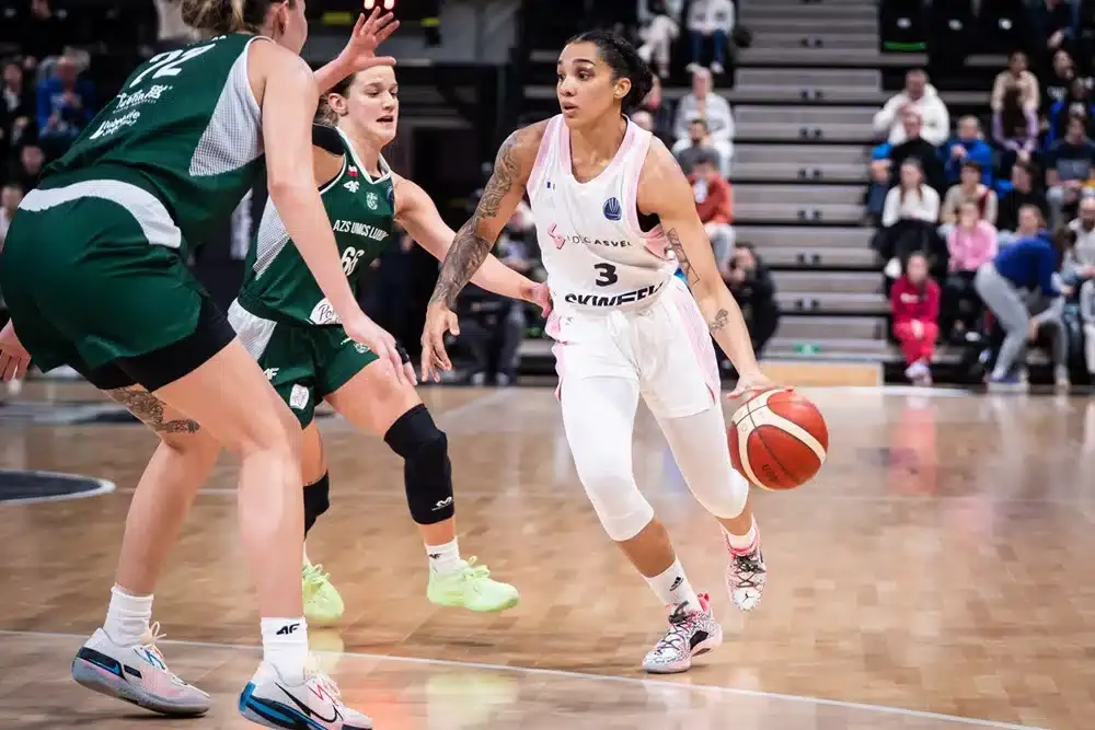 Vidéo : Le reportage sur le retour à la compétition de Gabby Williams