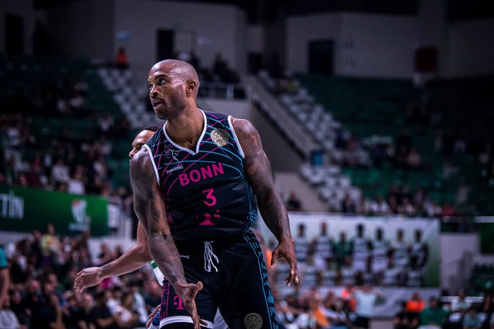 Limoges : Ike Udanoh remplace Simi Shittu
