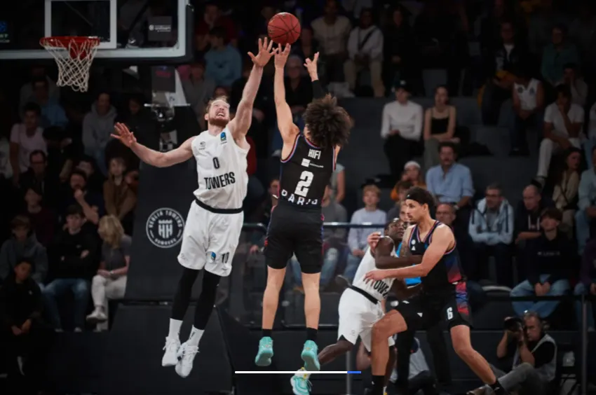 Eurocup : euphorique, Paris passe 120 points à Hambourg !