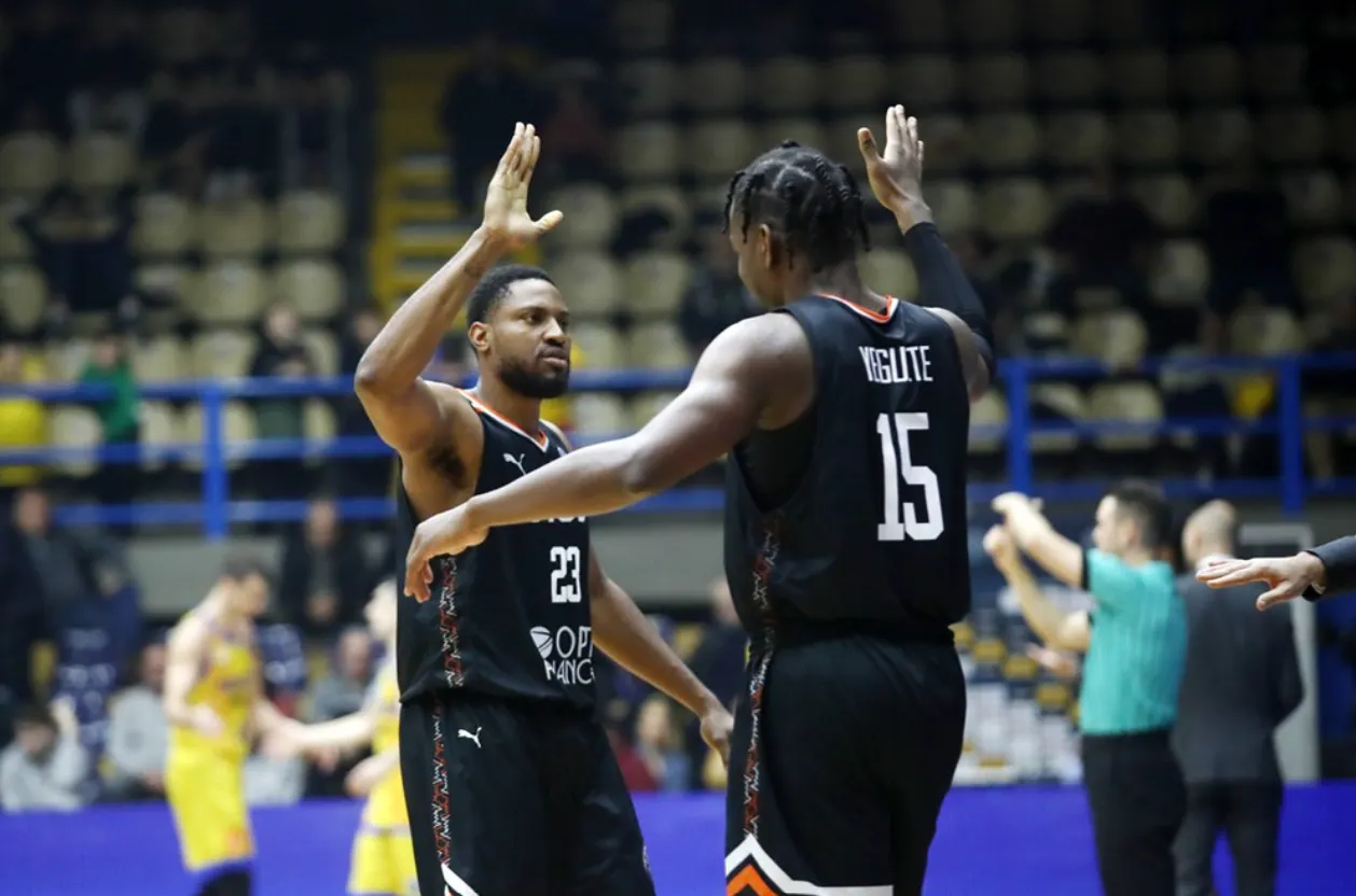 Solide à Peristeri, Le Mans enchaine en BCL