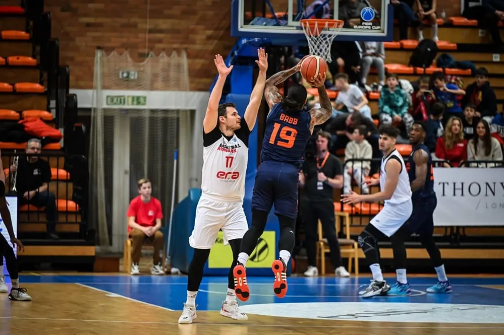 Gravelines : Deux matches à Calais avant de jouer à Dunkerque