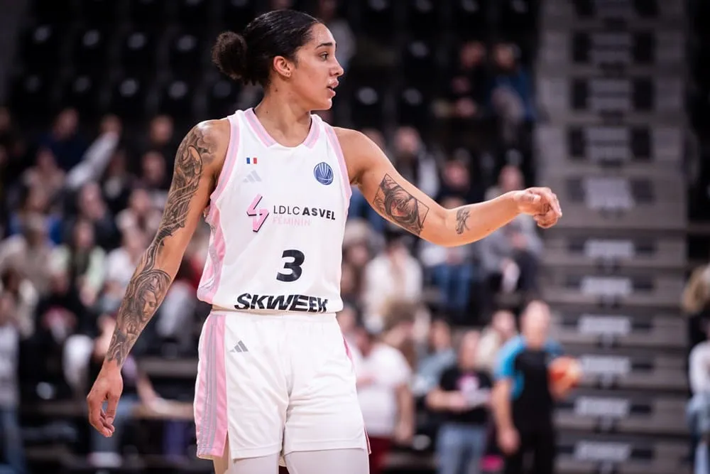 Le “comportement inacceptable” du coach de Sepsi envers Gabby Williams sanctionné
