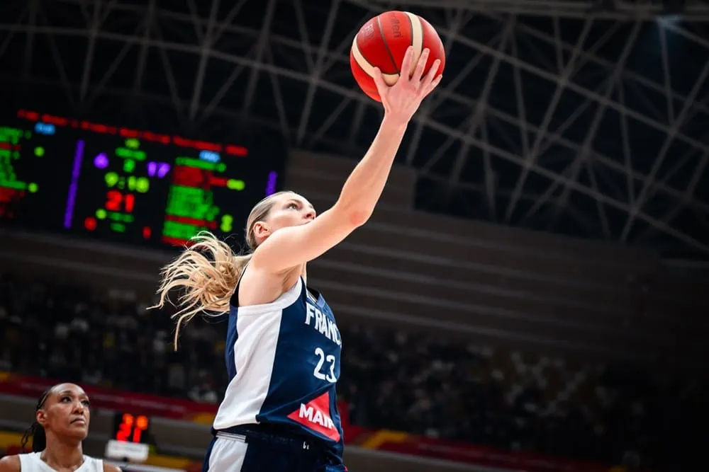 Equipe de France : Marine Johannès, un retour soigné