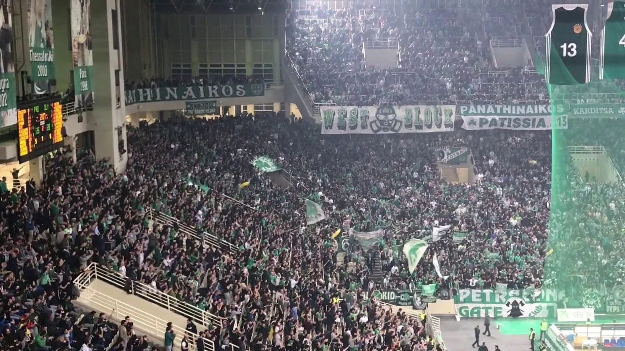 Des supporters interdits de salle à l'Etoile Rouge et au Panathinaikos