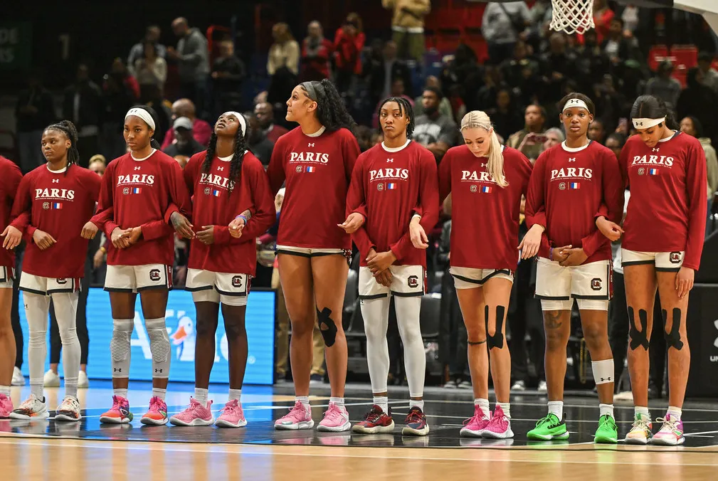 Vidéo : six expulsions après une bagarre en NCAA féminine
