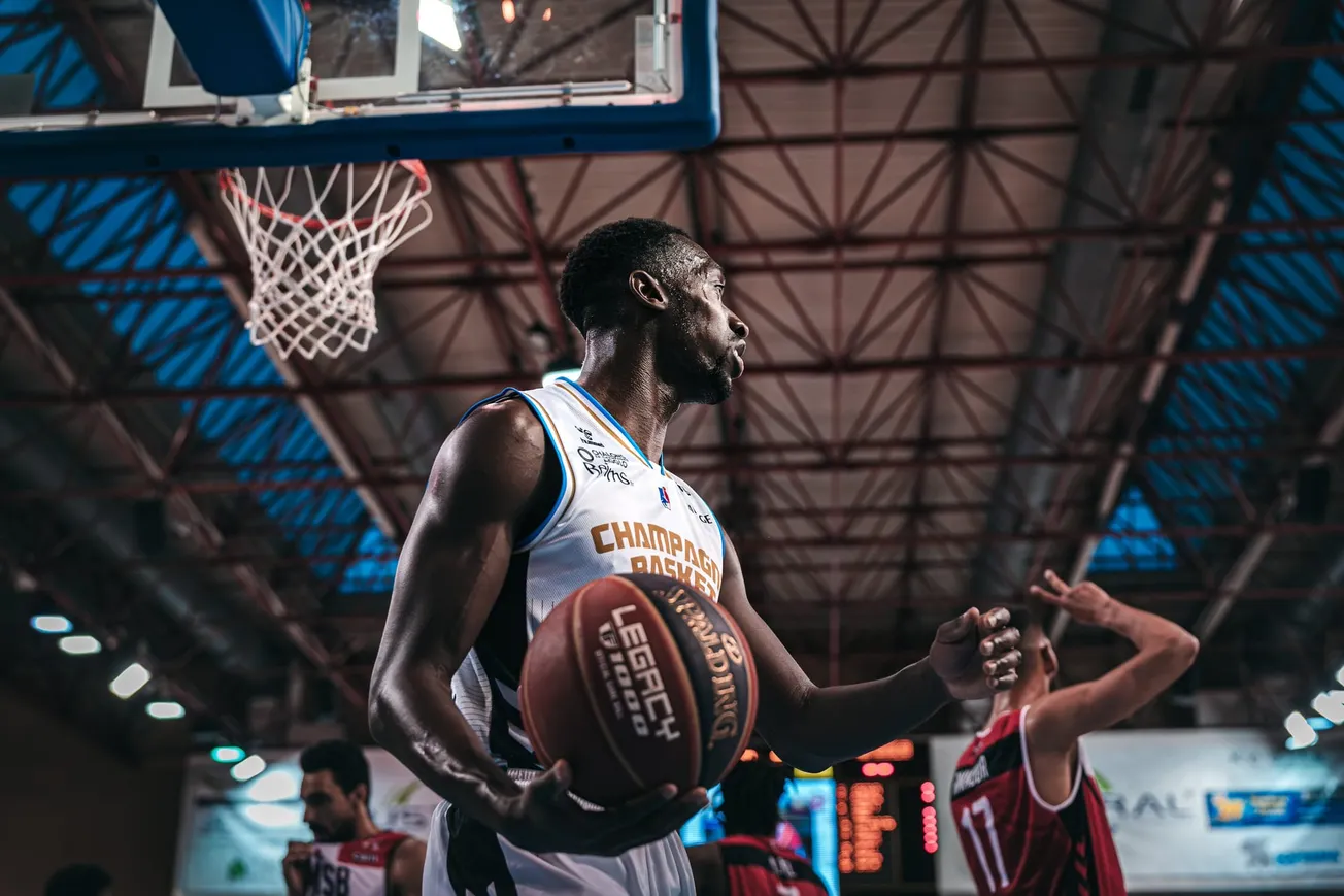Pro B : Champagne Basket surprend Boulazac, Vichy remporte son derby