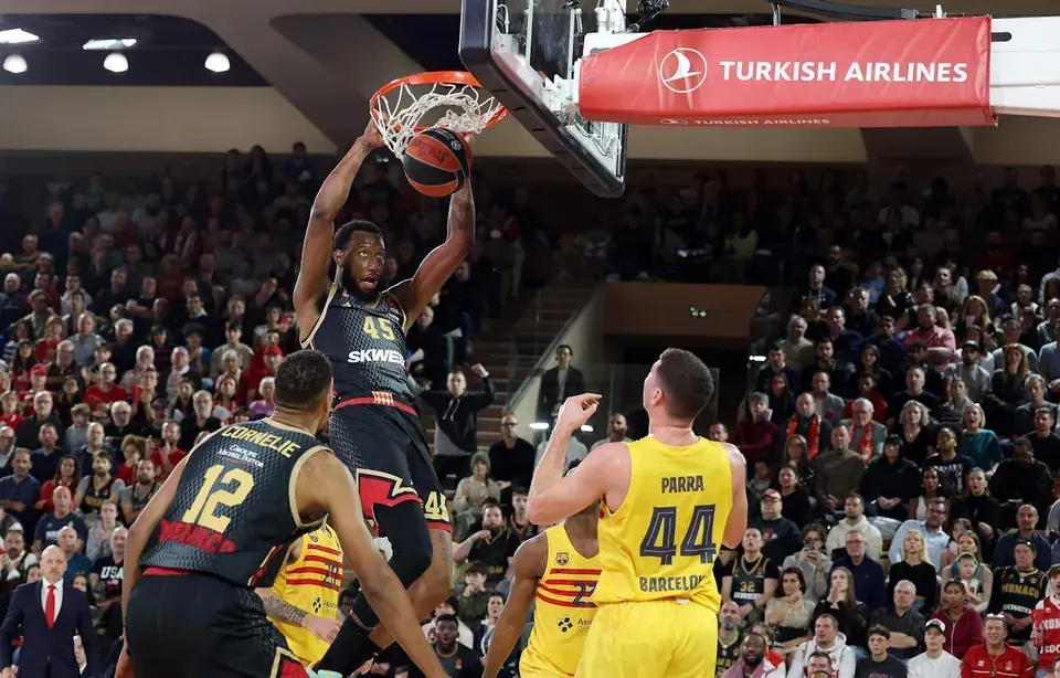 Monaco : Donta Hall et Jaron Blossomgame vers une prolongation ?