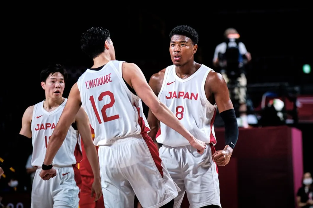 Japon : Rui Hachimura et Yuta Watanabe, leaders de la sélection aux JO