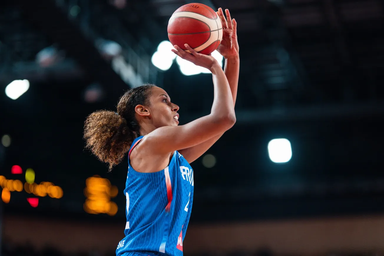 Préparation JO féminin : l'équipe de France en démonstration contre la Finlande