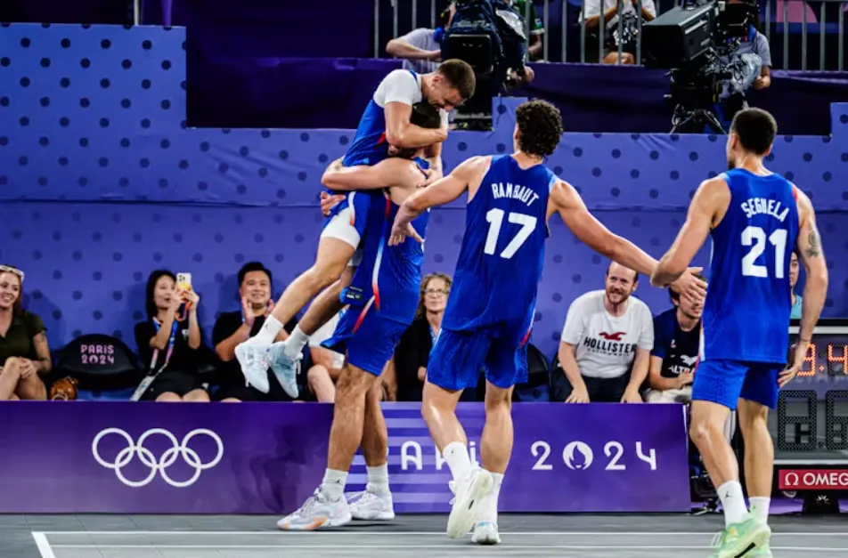 JO 3x3 : L'équipe de France croque la Chine et se qualifie pour le play-in !