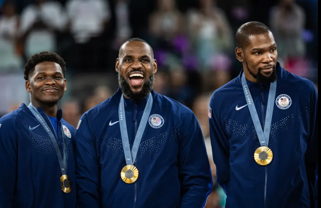 JO : LeBron James élu MVP, Victor Wembanyama dans le cinq de la compétition