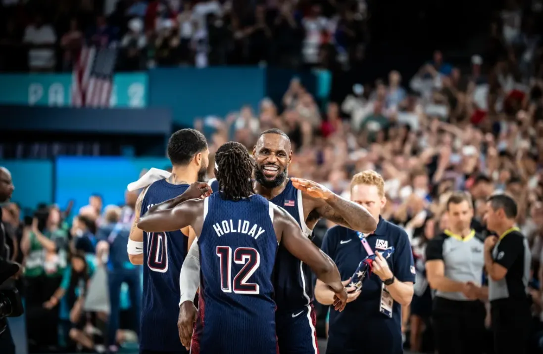 JO 2024 - Le résumé de la journée : Les Etats-Unis encore couronnés, la Serbie se console