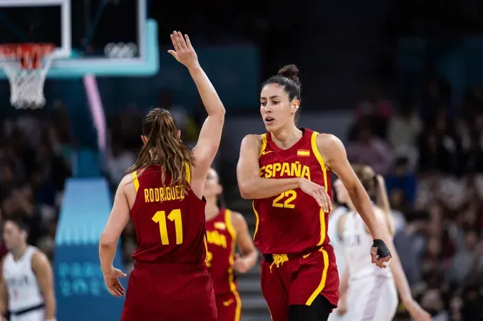 JO féminin : L’Espagne valide la première place en maîtrisant la Serbie