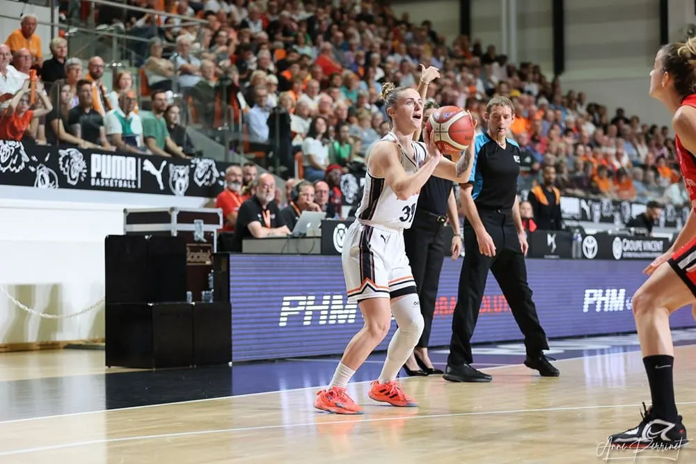 Féminines : Bourges montre les muscles face à Villeneuve d'Ascq