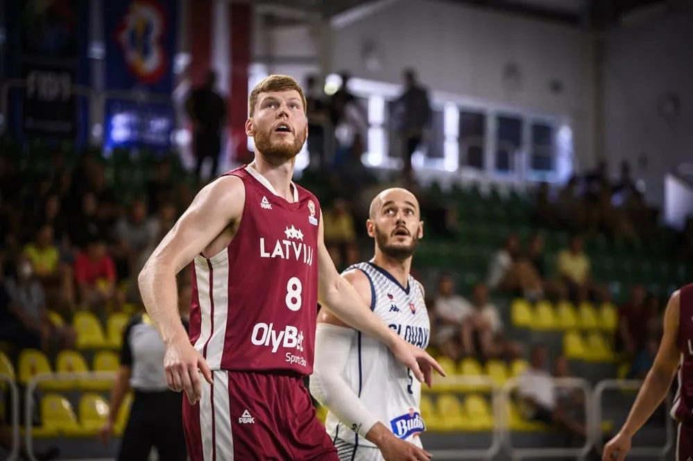 David Bertrans (Charlotte Hornets) cible de Dubaï