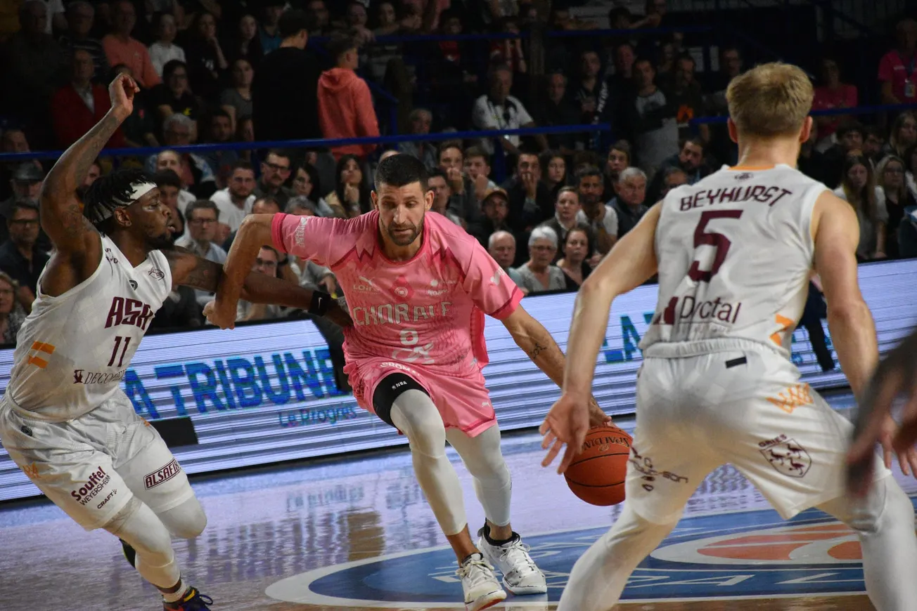 [Premium] Thomas Andrieux : « L’ASA Basket terminera très haut cette année »