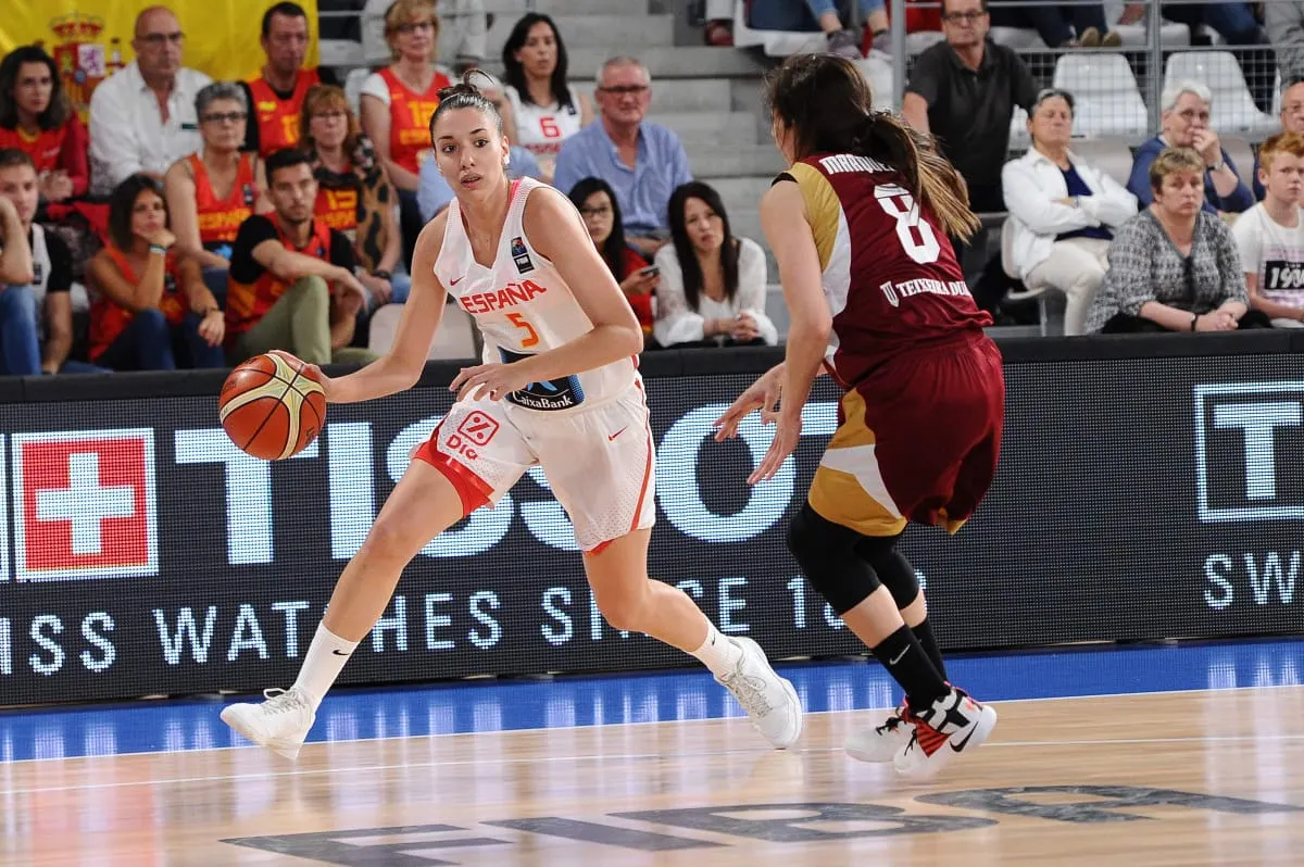 Laura Quevedo (ASVEL) avec l'équipe d'Espagne