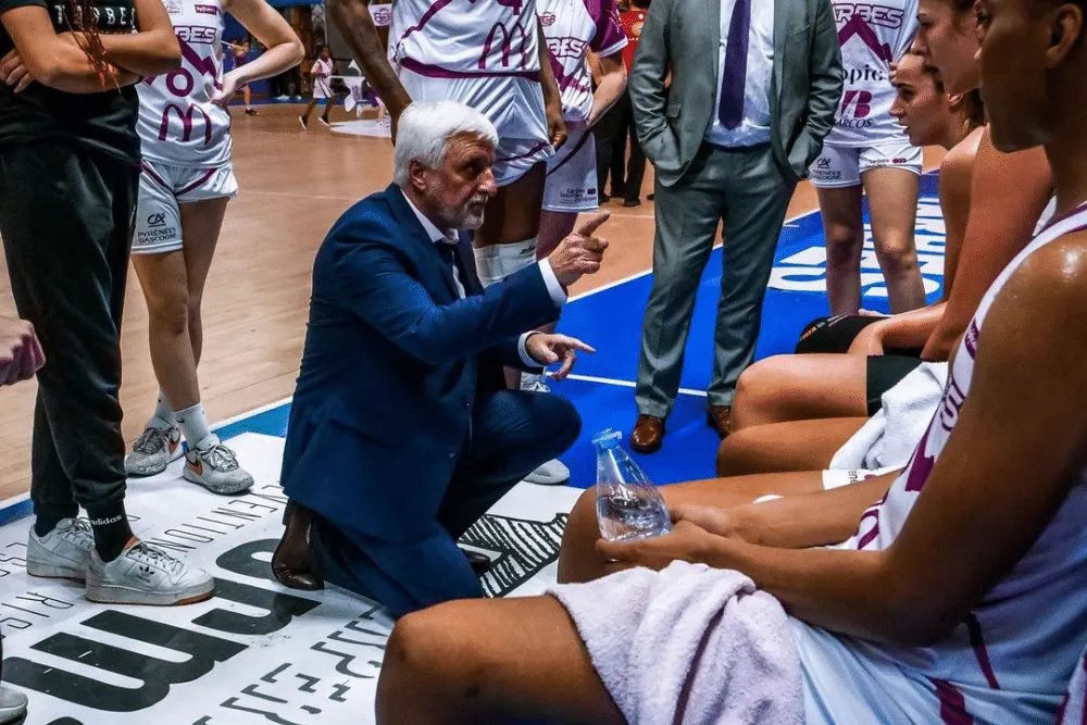 [Rediffusion] ITW François Gomez, coach de Tarbes : « Parfois je m’auto-congratule, ça évite aux autres de le faire »