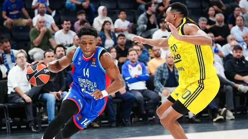 L'Américain d'Anadolu Efes Stanley Johnson sort indemne d'une fusillade