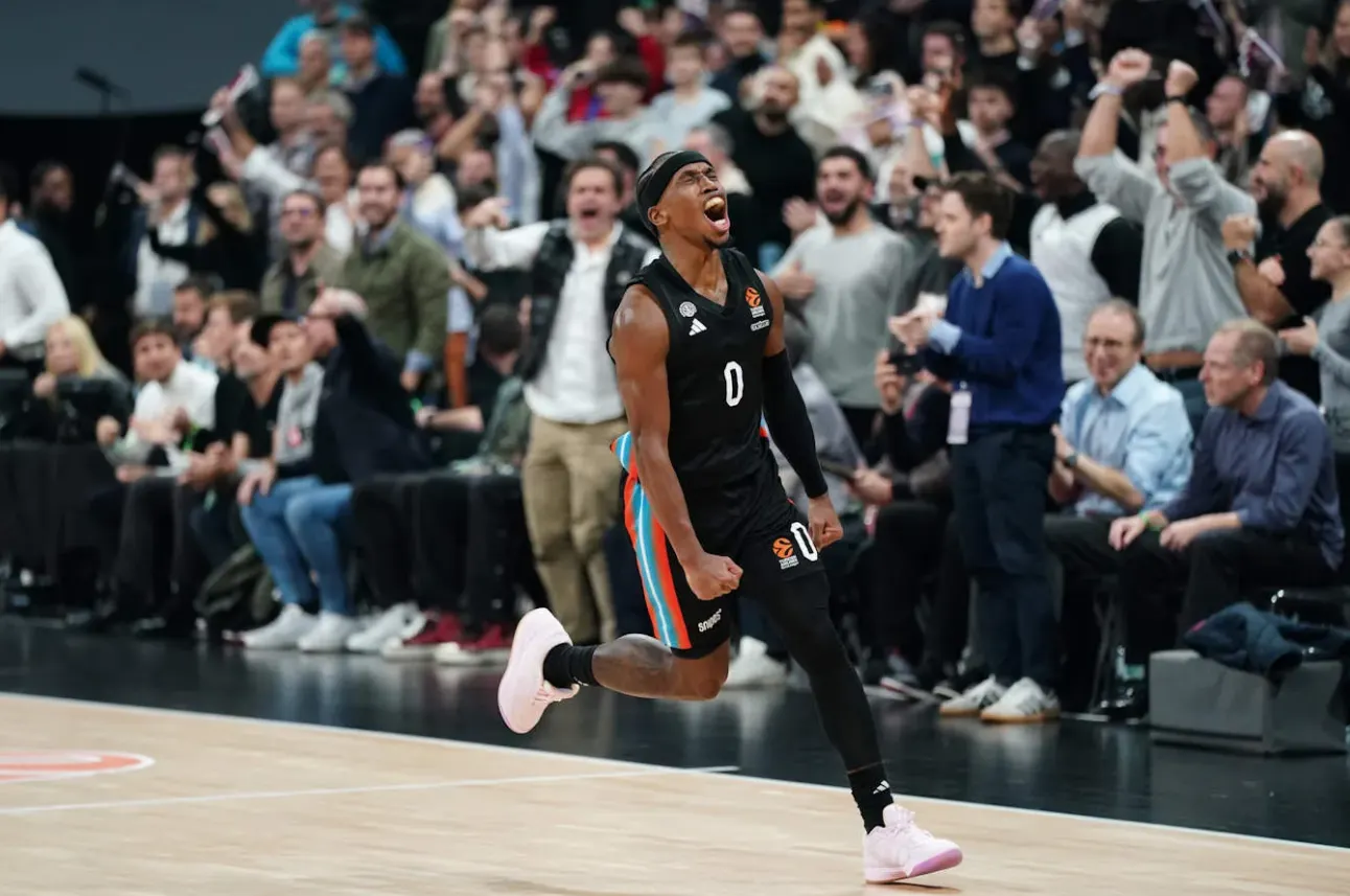 Euroleague : Vainqueur de l'Anadolu Efes, Paris poursuit sa folle série !