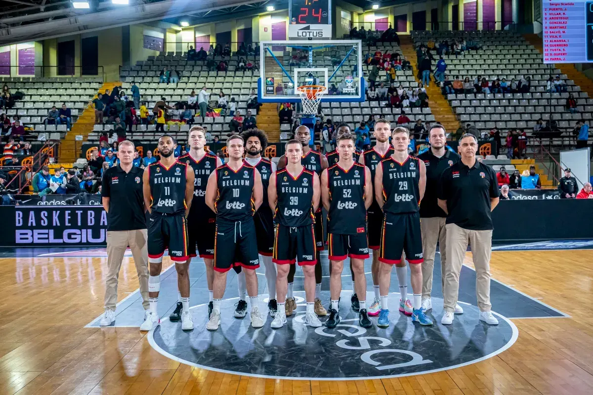 EuroBasket : Pour l'ex-international belge Maxime De Zeeuw, "Il faut aller avec de belles ambitions"