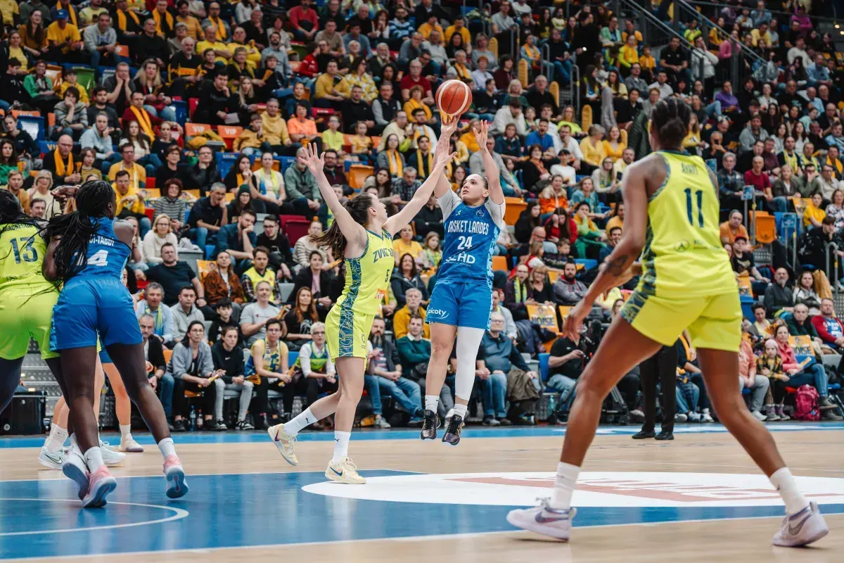 La DG Marie-Laure Lafargue : "Je vois Basket Landes aller en finale"