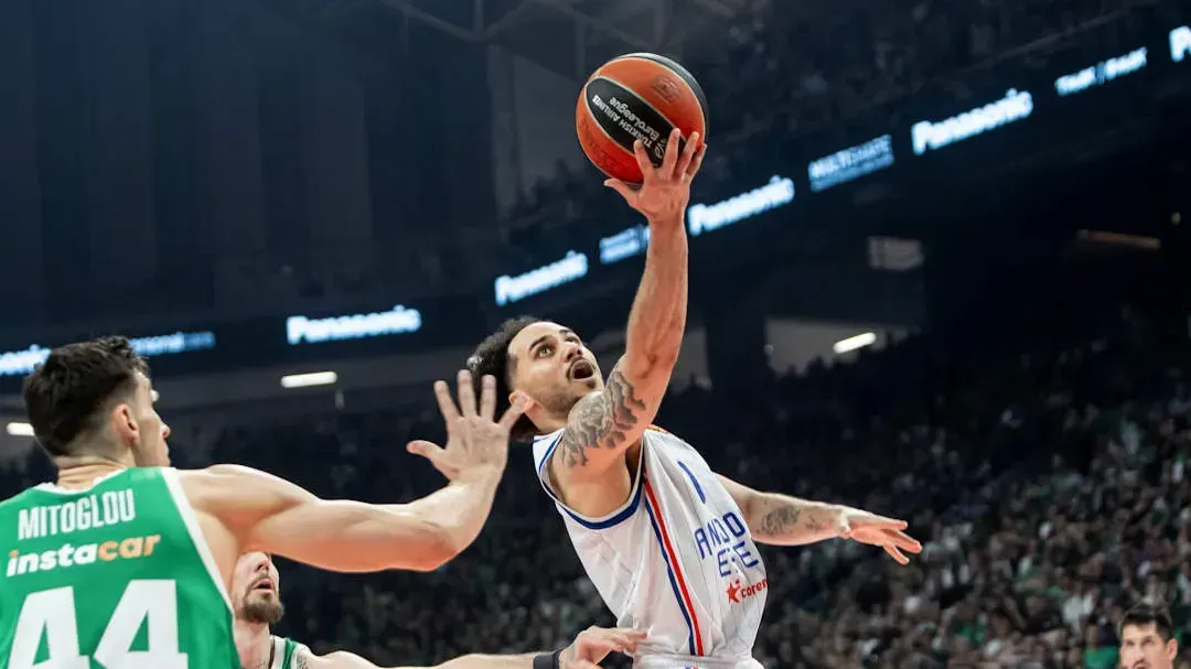 Shane Larkin pense que l’Anadolu Efes a plus de talent que lors du back-to-back