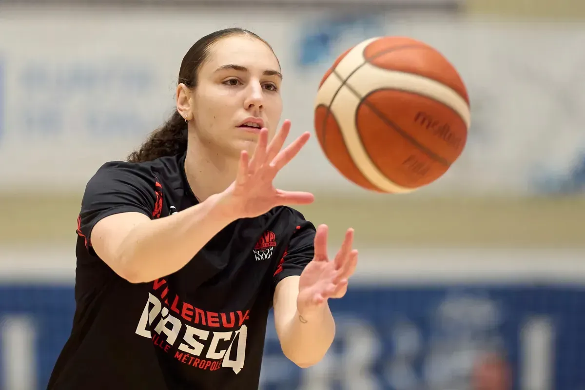 Carla Leite et Julie Vanloo équipières en WNBA, adversaires à l'Euro ?