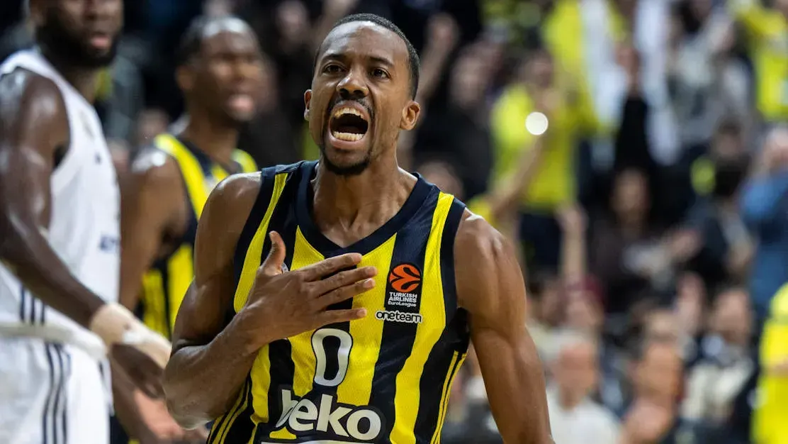 C.J. McCollum au crochet de son frère et Fenerbahçe au Final Four