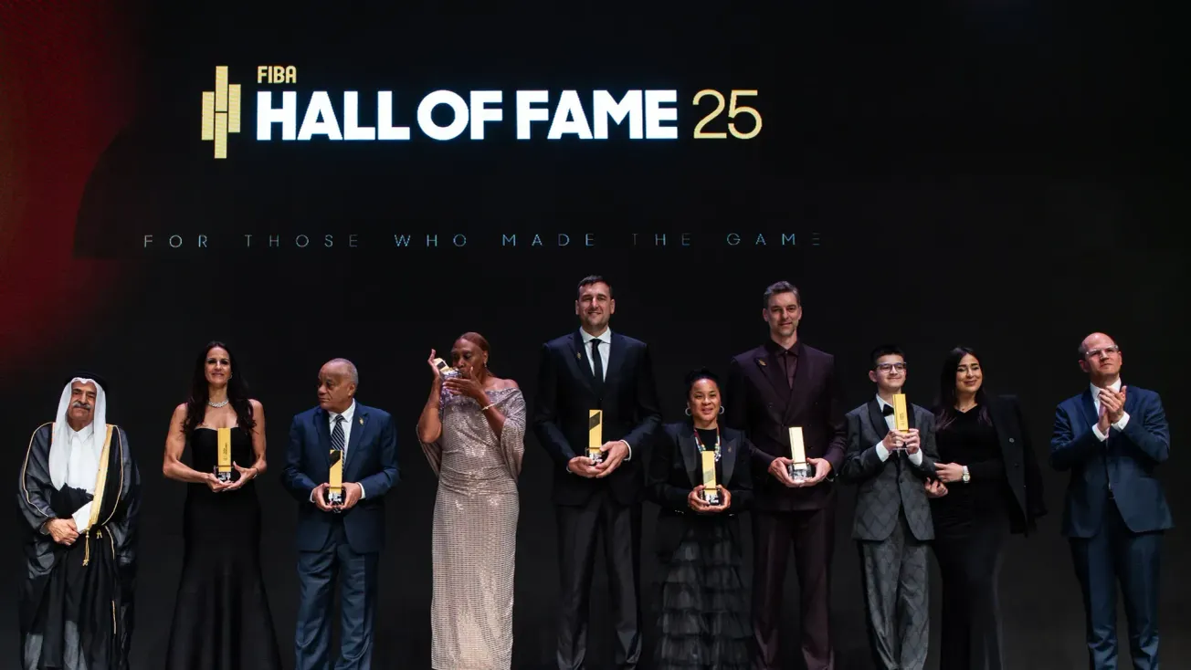 Pau Gasol et Mike Krzyzewski au Hall of Fame de la FIBA