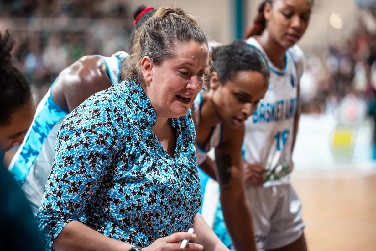 La coach Julies Barennes à propos de la finale Basket Landes-Tarbes : "Cela fera moins de frais de déplacement..."