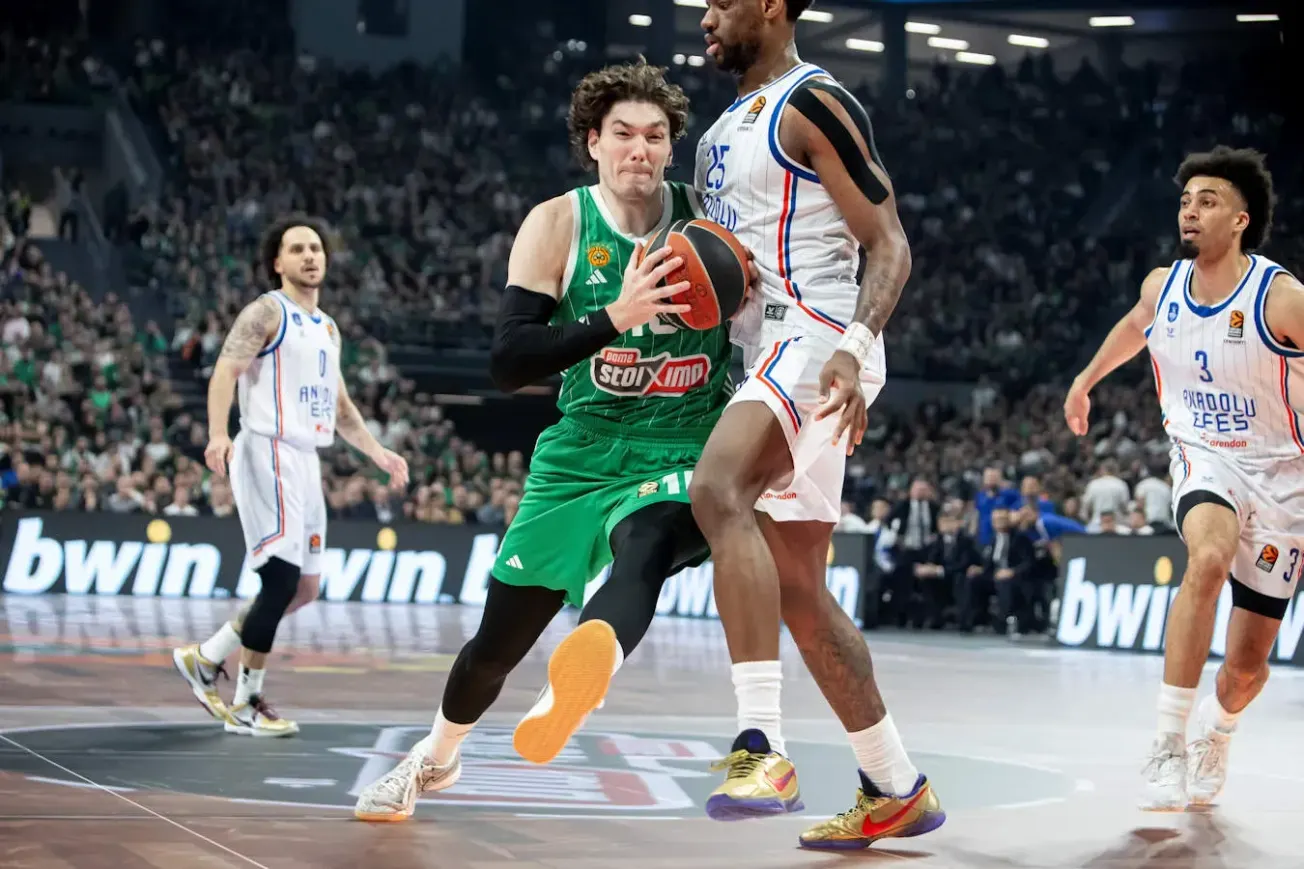 Euroleague : le Panathinaïkos élimine l'Anadolu Efes et complète le carré final